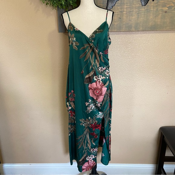 NWOT Lulus Remarkable Entrance Emerald Green Floral Print Satin Midi Dress - Picture 3 of 11